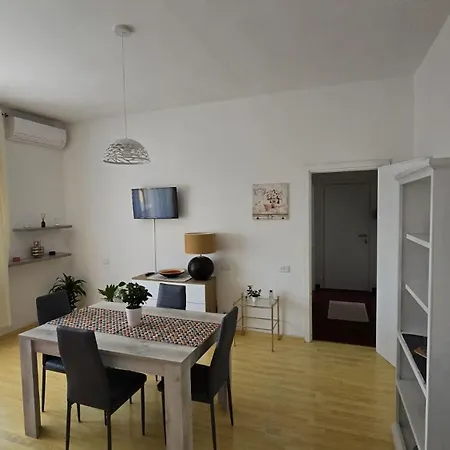 Sulla Via Del Mare House דירה *