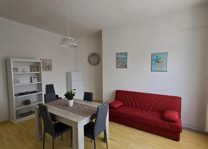 Sulla Via Del Mare House Apartman Terralba